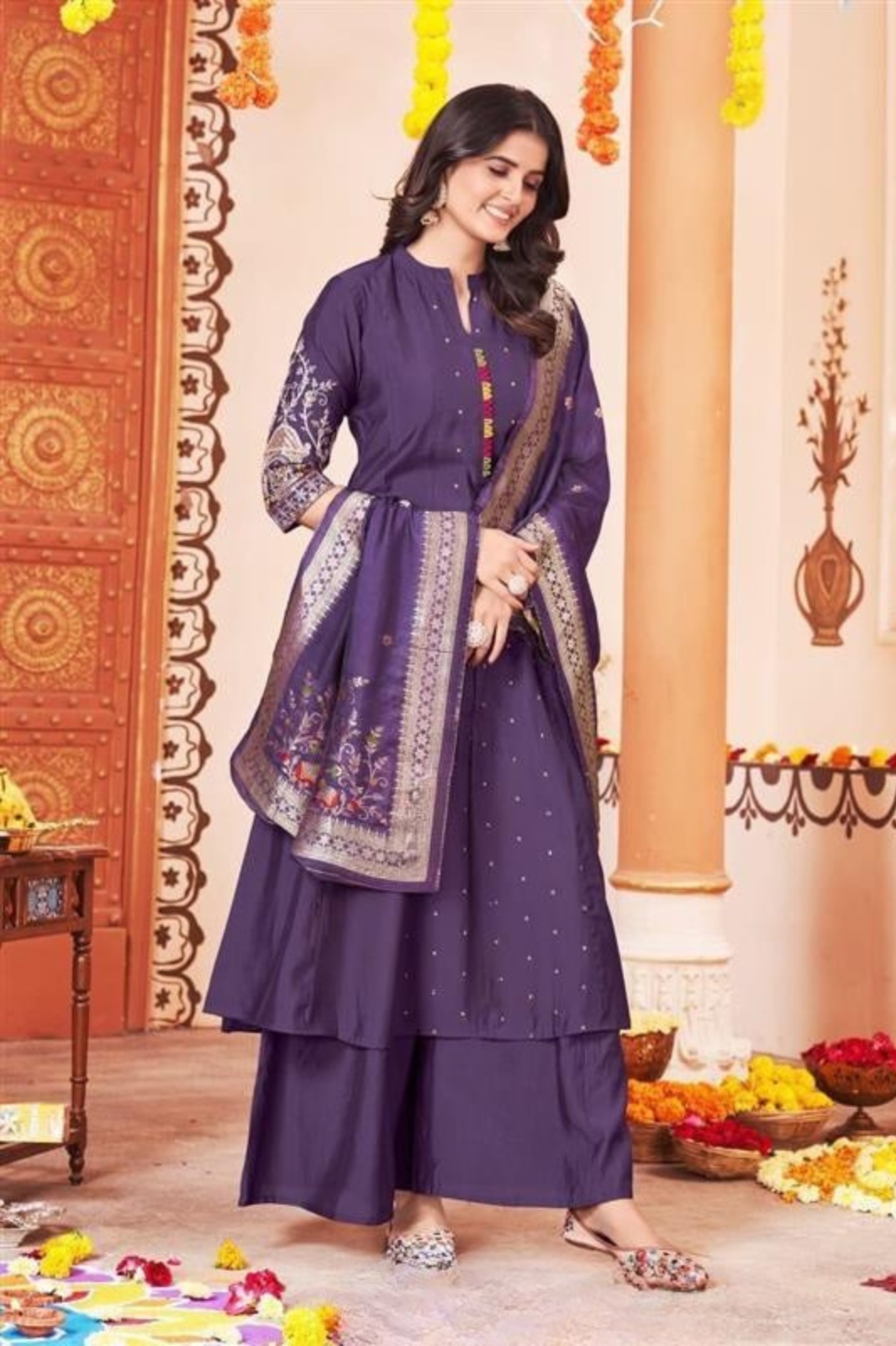 Muslin Silk Front Cut Set with Divider and Zari Work Dupatta