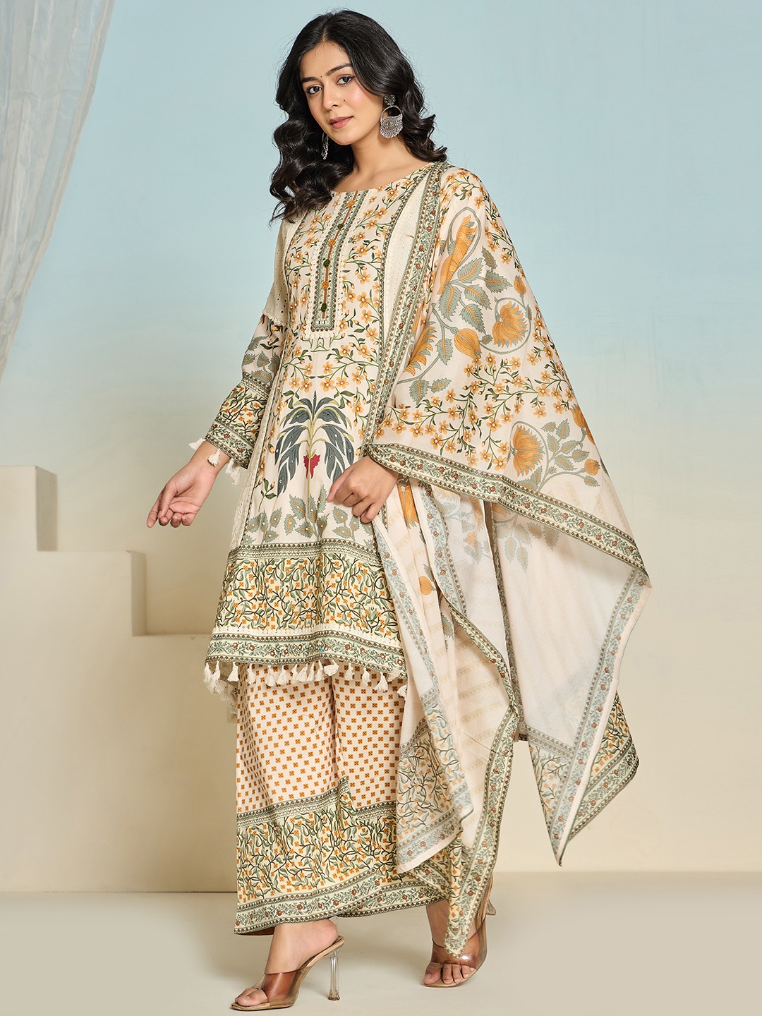 Designer crepe cotton kurti with divider and dupatta