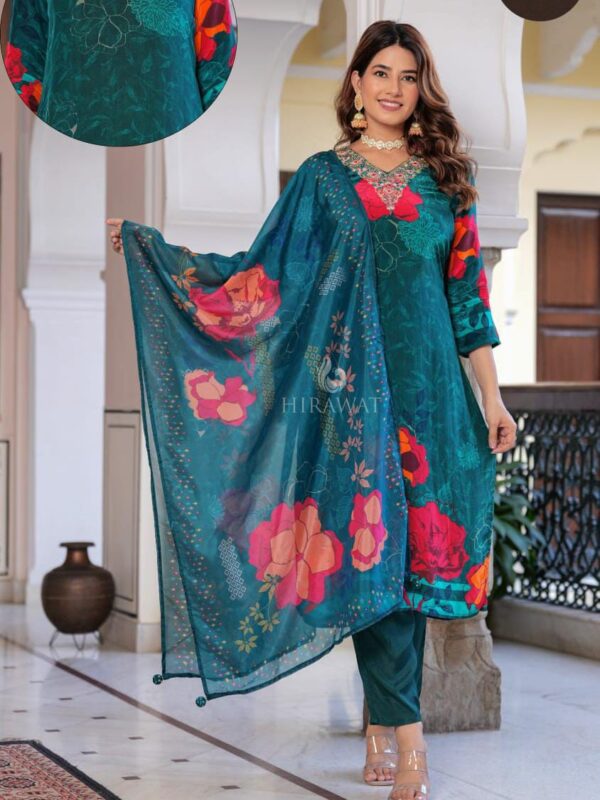 Crepe silk kurti with pent and organza dupatta