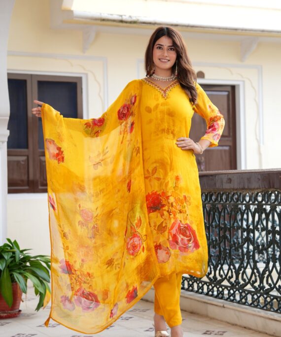 Pure organza kurti with pent and organza dupatta